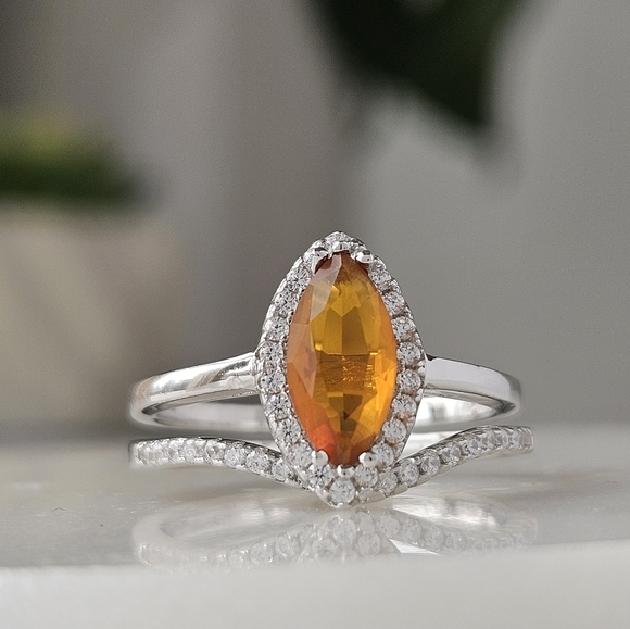 Marquise Style Citrine orange ring set, size 7, 925 Sterling silver - Picture 3 of 5